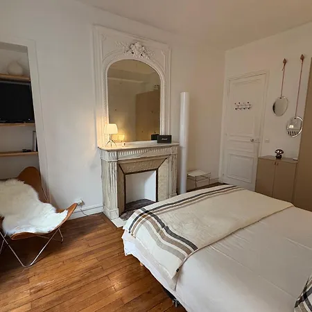 Comme Maison à Deux Pas De L'arc De Triomphe Appartamento