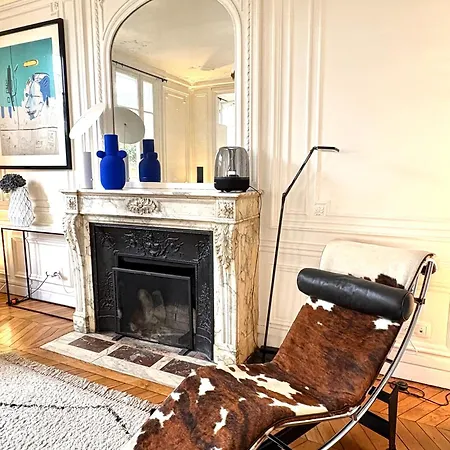 Comme Maison à Deux Pas De L'arc De Triomphe Appartamento