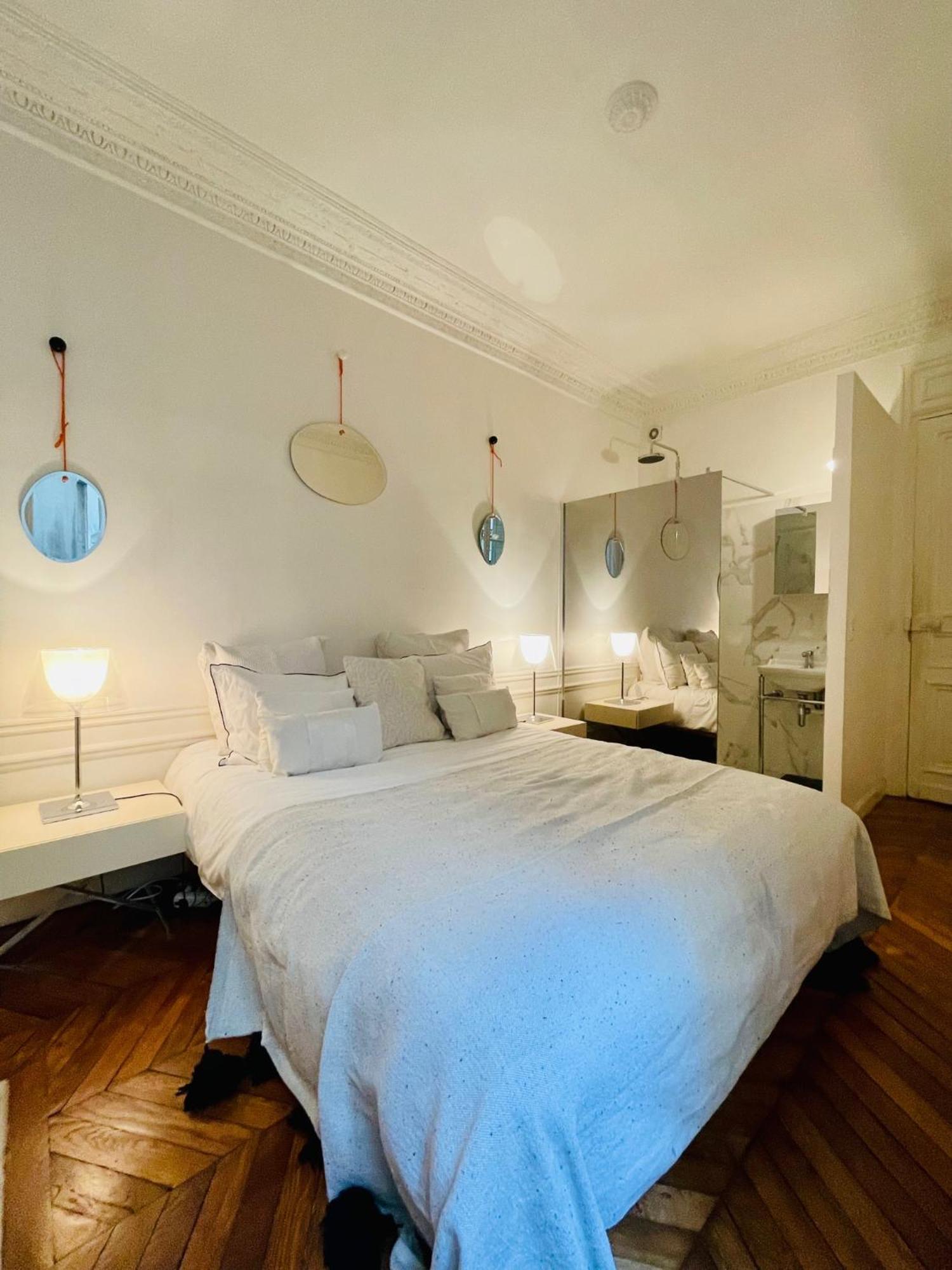 Comme Maison à Deux Pas De L'arc De Triomphe * Parigi